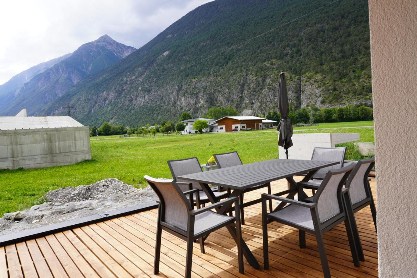 Deluxefort Fuer 10 Gaeste Mit Eigenem Whirlpool Und Fasssauna 임스트 외부 사진